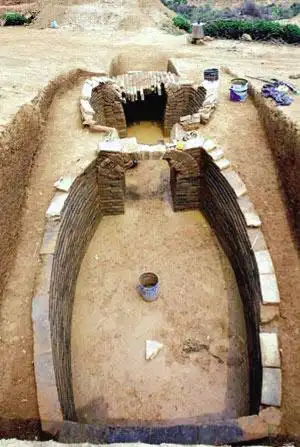 《三国志·吴书十三》 吕蒙:陆逊意思深长,才堪负重,观其规虑,终可大