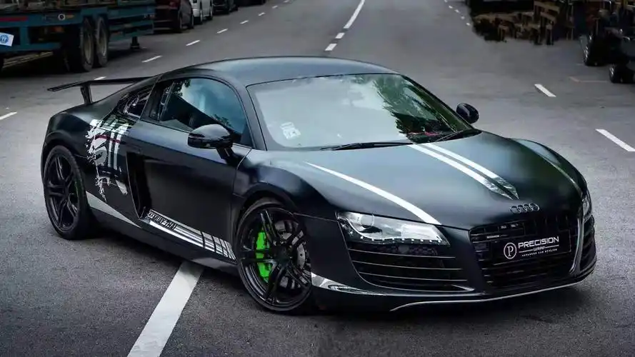 膜呗改色案例:奥迪r8换色瓷器黑 黑武士来了