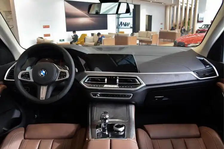 宝马x5(进口)壁纸_宝马x5(进口)_宝马x5(进口)内饰图片_3/1782张图片