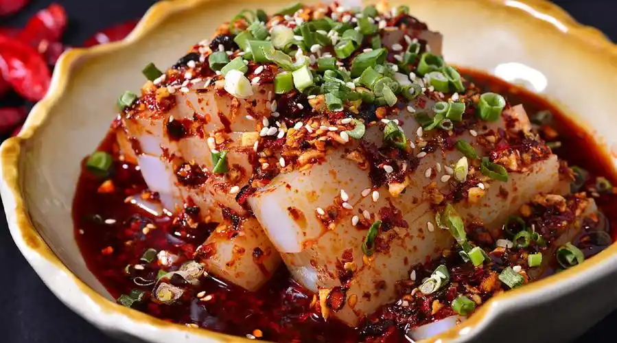 天气热没胃口,试试这道酸辣拌凉粉,酸辣开. 来自刘一手美食v - 微博