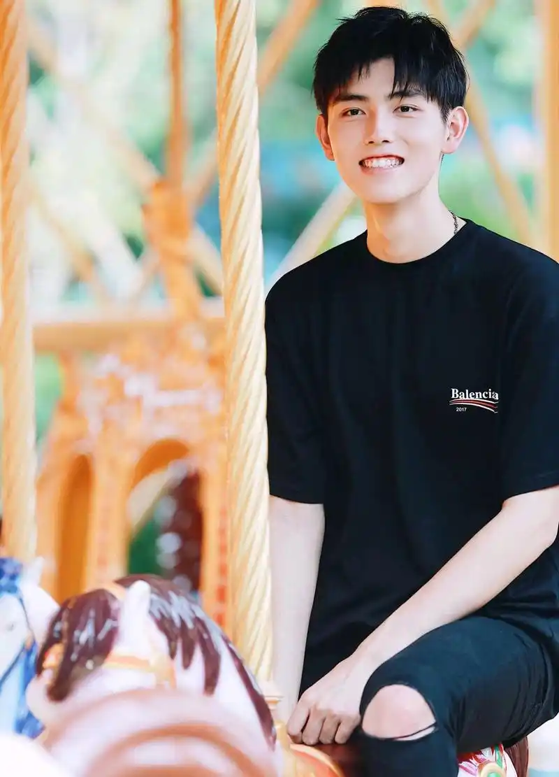 陈飞宇和张子枫大合集