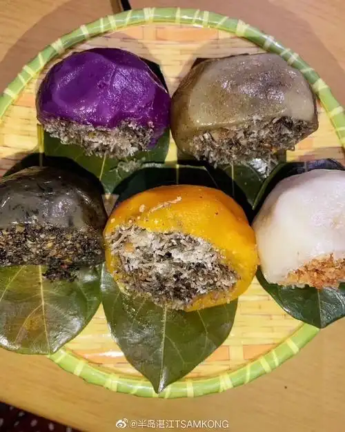 湛江美食#  雷州特产叶搭饼正[good]粽子料特别多[good]好吃 http