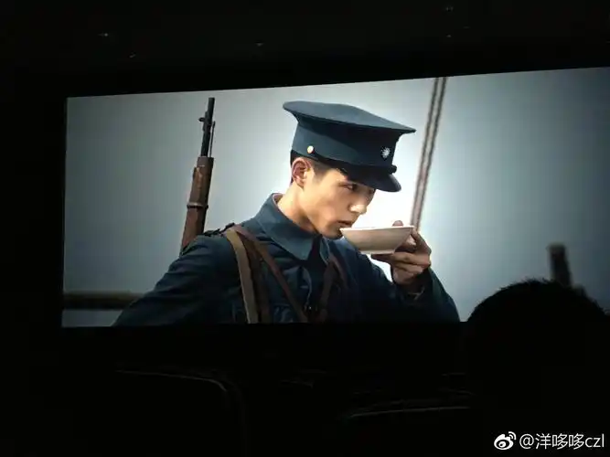 微博 长影评 - 《建军大业》热血少年粟裕扮演者刘昊然