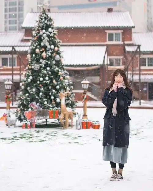 手机就够用了,冬天人像摄影照片,你就这么拍