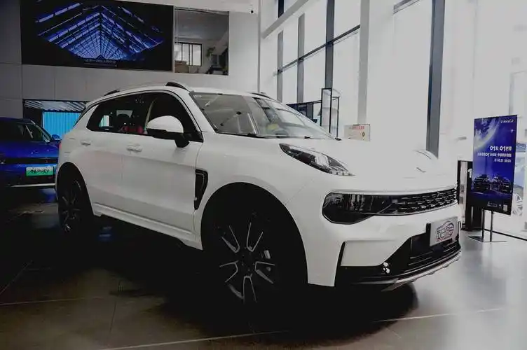 诚意十足改款 三大件全更新 2021款领克01实拍简评