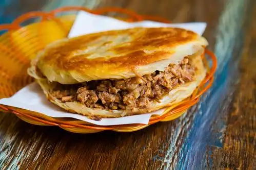 左左香老潼关肉夹馍