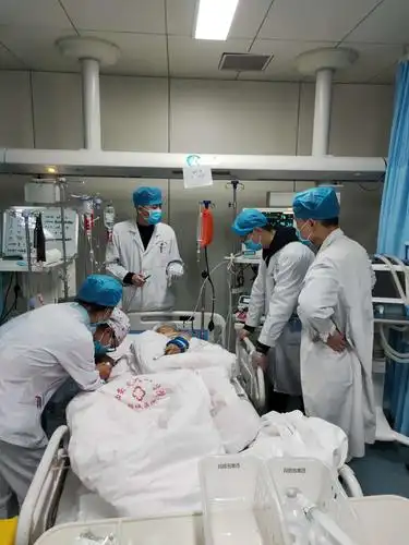 重症监护室(icu)25日工作动态