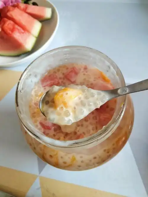 芒果西瓜酸奶西米露的做法