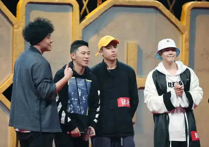 《中国有嘻哈》第二季明春启动设北美赛区,回应双冠军称是天意