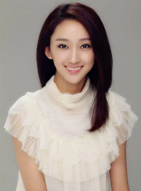 她5岁演《渴望》,6岁成琼瑶女郎,如今长成大美女