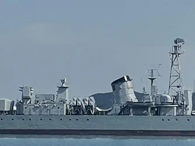 近观退役的051导弹驱逐舰 - 美篇