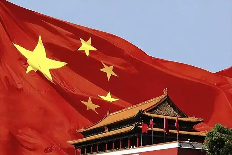 "拒绝悬挂中国国旗,中国运动员将集体退赛"威胁主办方:不要出声!