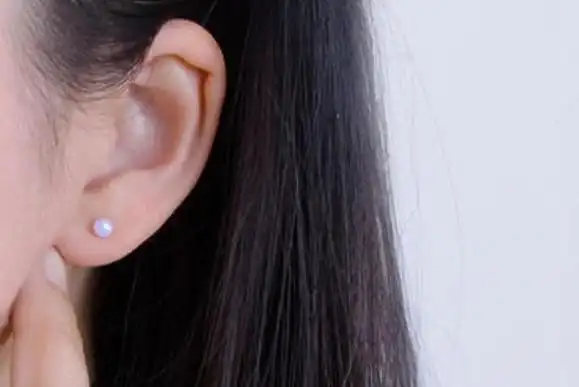 其实面相当中所说的垂珠朝海口说的就是耳朵的耳垂和耳珠部分生长的