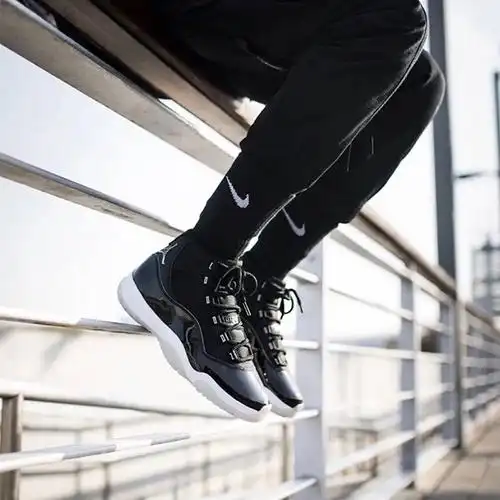 小琦鞋柜airjordanaj11魔王黑银25周年ct8012011篮球鞋