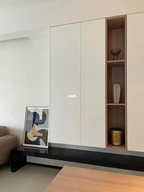 极简需要做减法丨悬浮鞋柜