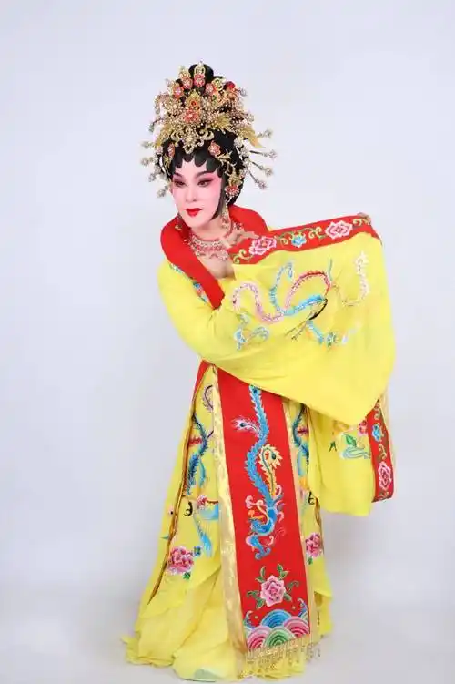 时代新旗帜丨当代人民艺术家:黄新辉_粤剧_大赛_中国