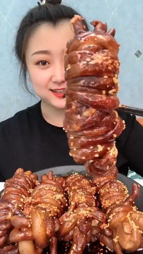 看到这些美食我都流口水了