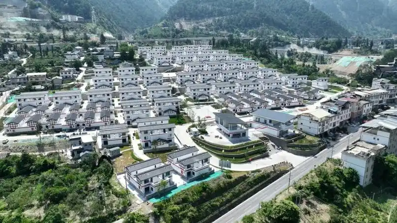 甘孜州副州长,泸定县委书记宋晓军:感恩奋进 高质高效强力推进灾后