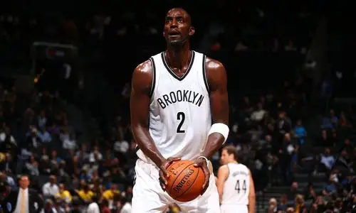 p>凯文·加内特(kevin garnett),1976年5月19日出生在美国 a target=