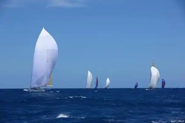 扬起梦想的风帆