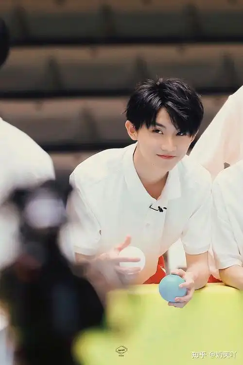 能分享一些tnt七个人的帅照吗