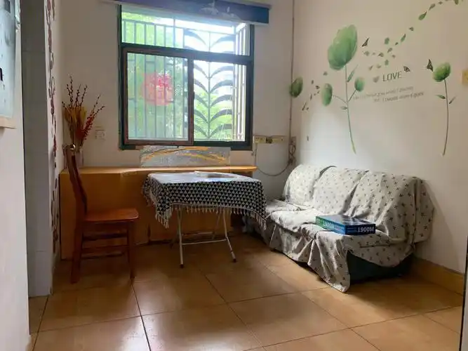 大学城湖南大学天马学生公寓阜埠河地铁口