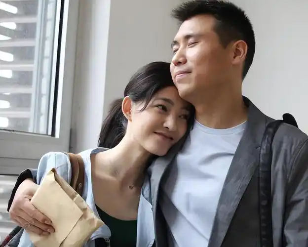 回顾演员李乃文与颜丙燕意难平49岁婚姻成谜如今怎样了