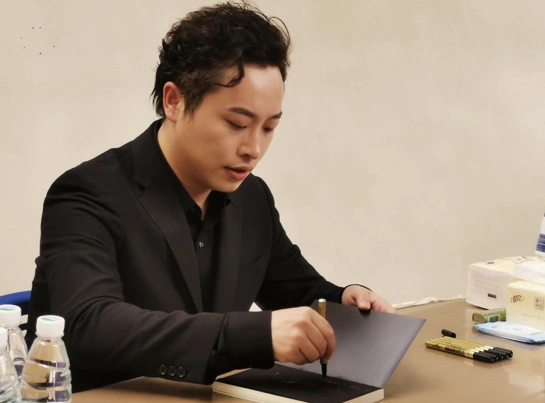 对话金承志:一个诗意"神经病"的真心话大冒险