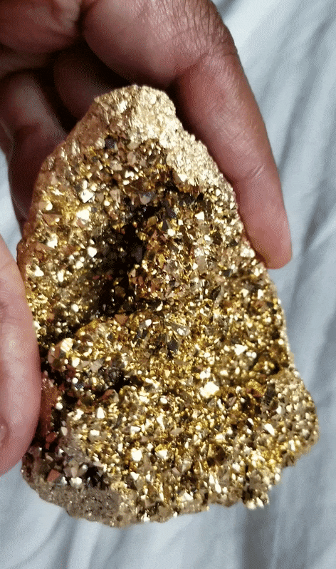 世界上最美丽的50种石头不但外观艳丽而且价值不菲