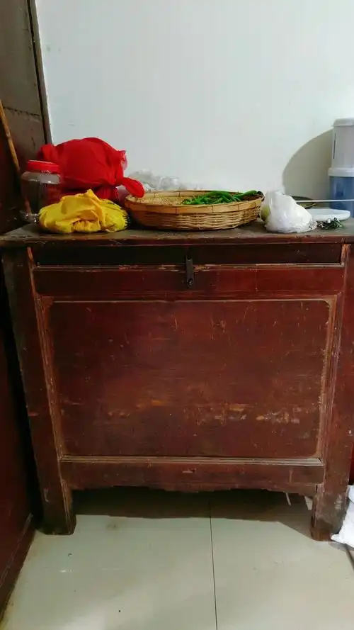 帮老乡卖老柜子50就卖才村码头自取