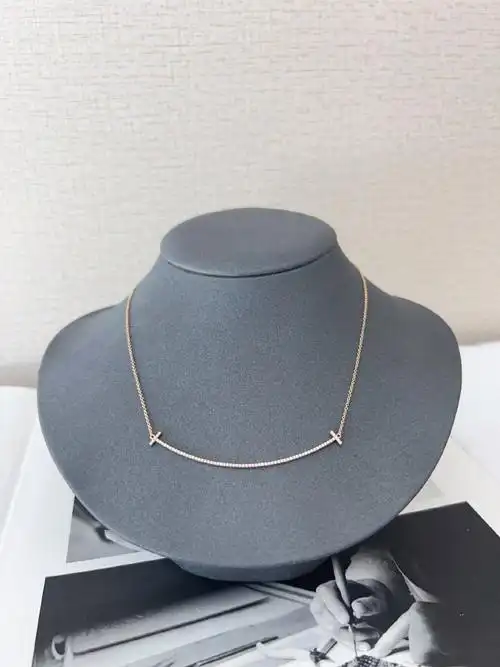 几乎全新tiffany 蒂芙尼满钻大号笑脸项链 没有任何划痕磨损  工价