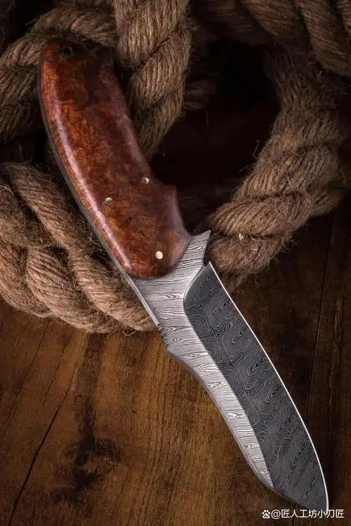 大马士革刀与日本刀,马来刀并称为世界三大名刃.