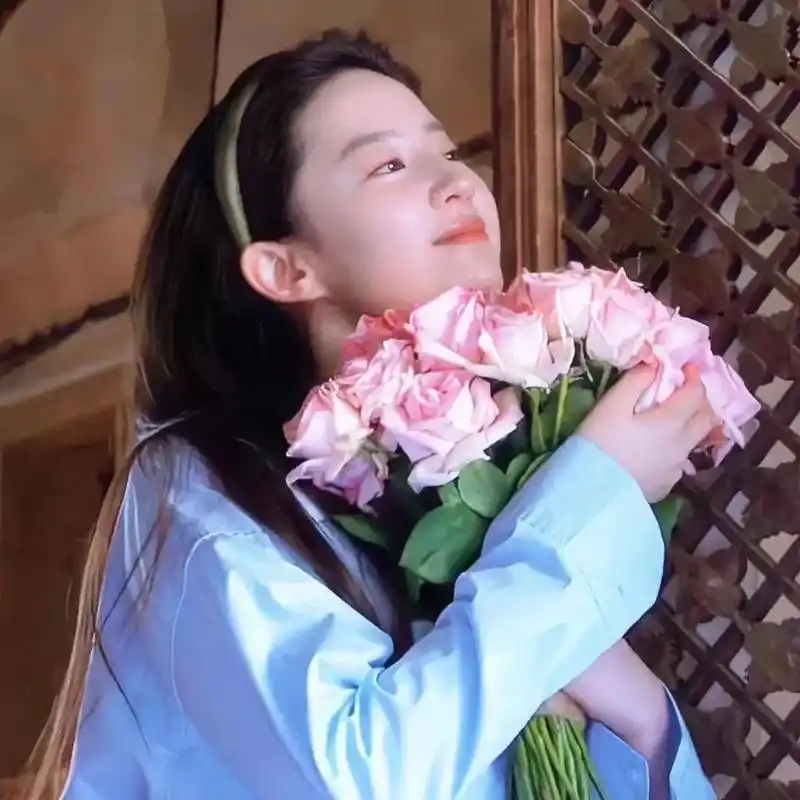 会带来好运的刘亦菲头像谁还没换上