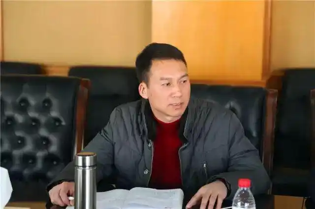 红脸出汗正风肃纪大溪镇召开领导班子民主生活会黄海斌出席