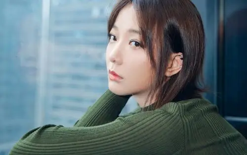 王珞丹优雅靓丽写真桌面壁纸