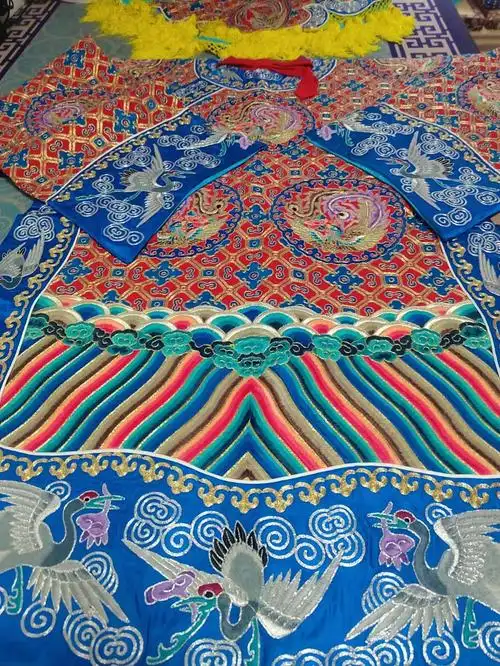 超级好看的蟒袍