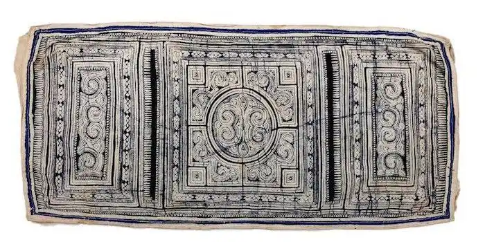 贵州省黔东南苗族侗族自治州黄平革家几何纹蜡染枕头套