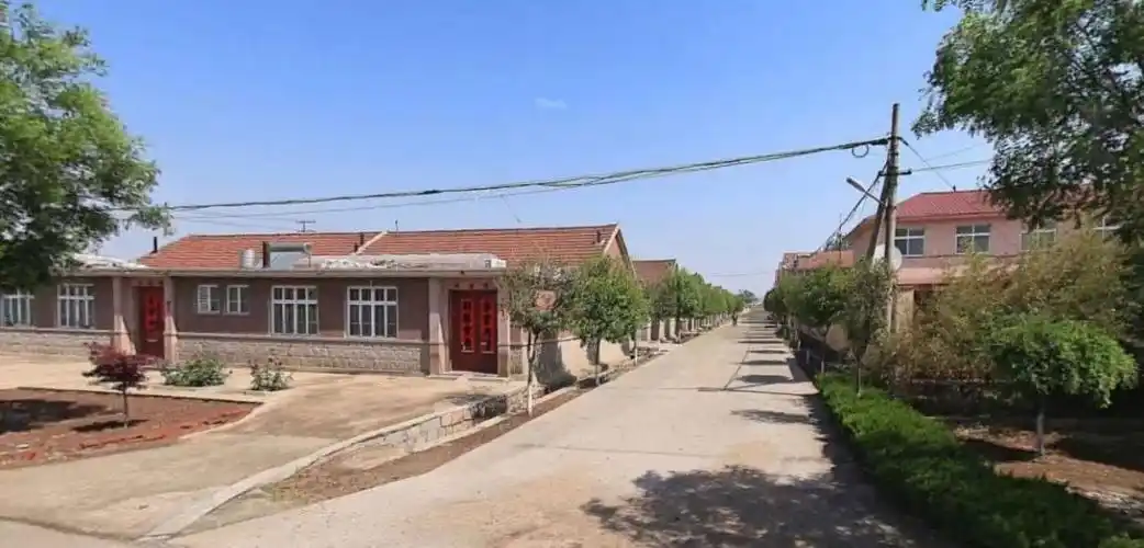 街道东山前村改造项目集体土地上即墨区环秀街道东山前村民委员会发布