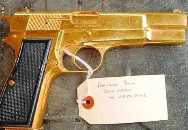 全球最贵的5把枪,萨达姆的黄金ak只能排第四,第二名来自中国