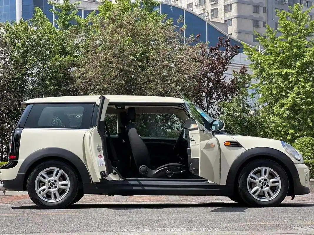 最新购入12年11月上牌 宝马mini-clubman 1.