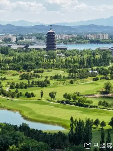 雁栖湖一日游指南:高性价比食宿,景点和防晒穿搭