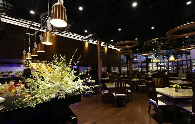 乐汶堡啤酒坊西餐厅