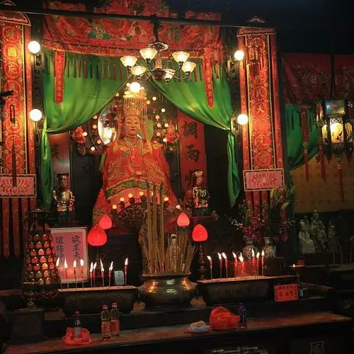 油麻地天后庙 旅游攻略