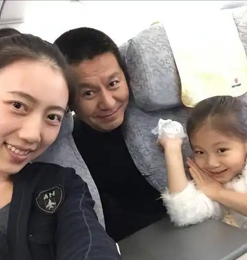 演员吴若甫当红时被绑架,事情被改编成电影,女子陪他走出阴影