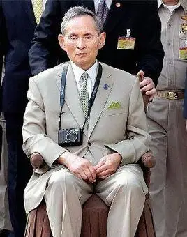 泰国:拉玛九世皇六十年