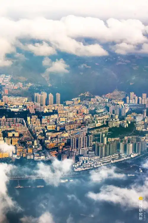 搬迁重建后的巫山县县城 唐安冰 摄