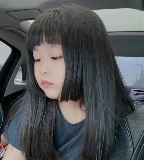 最新流行儿童发型 小女孩可爱公主切_儿童发型 - 美发站