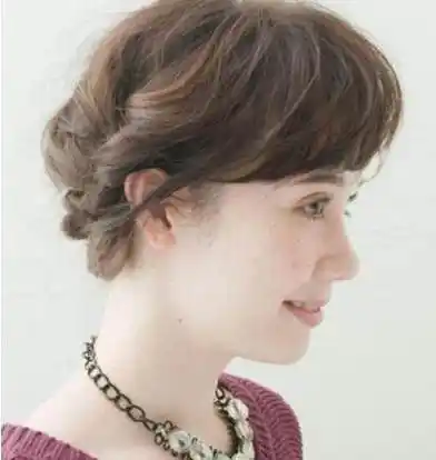 傻女人重感情,笨女人重家庭,聪明女人当然要重发型!