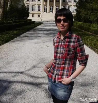 广东电视台节目主持人郑怡,风格优雅大方的广东体育频道当家主持