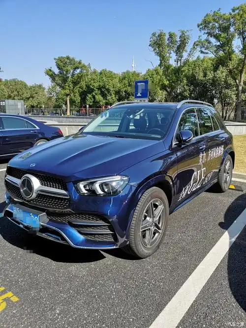 【图】谁有钙蓝色的照片,gle,销售说有个豪华车_奔驰gle论坛_汽车之家